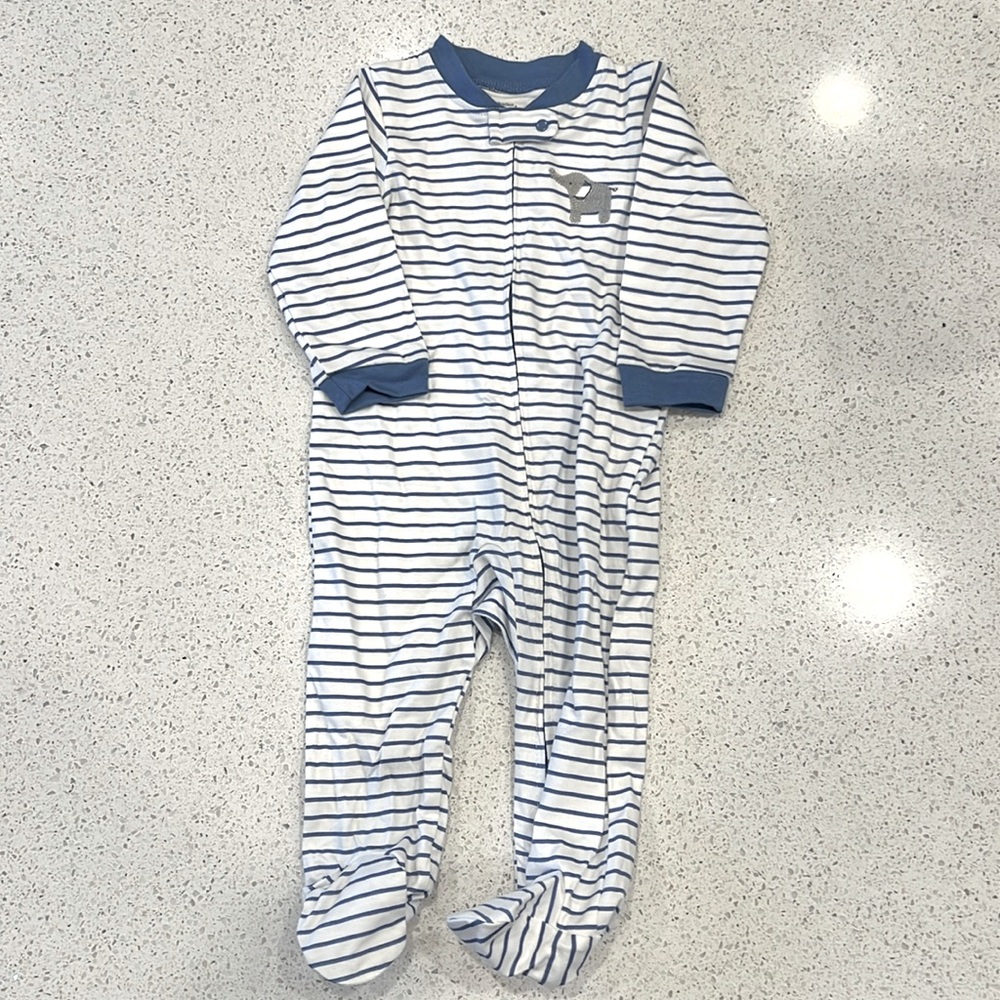 New! Carters sleep n play infant size 9 months